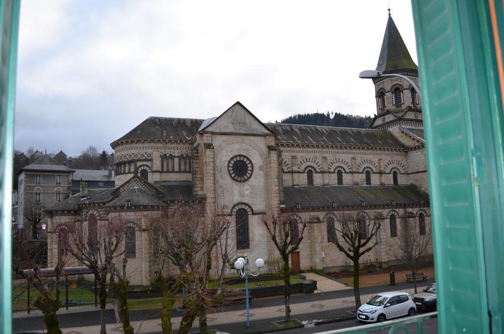 فندق Le Geneve لا بوربول الغرفة الصورة